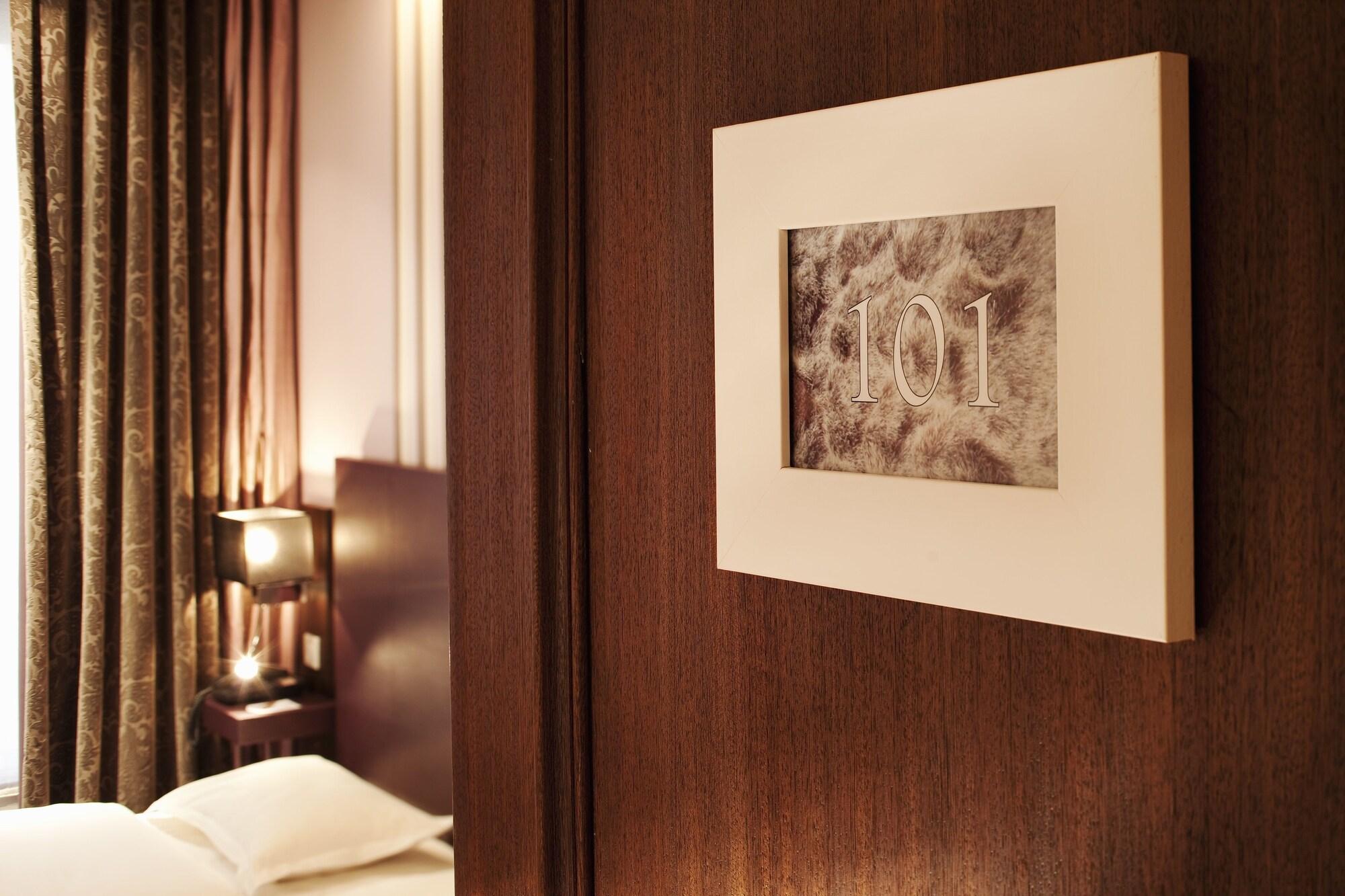 Star Champs-Elysees Paris Eksteriør billede